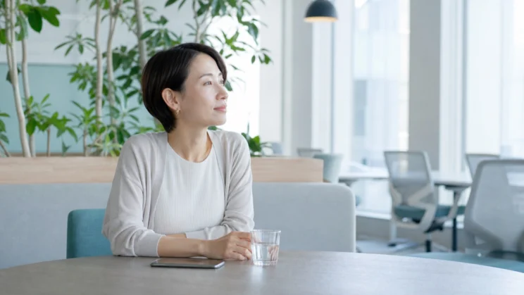 外から見える静けさだけでは、相手の内側まで読み切ることはできません。