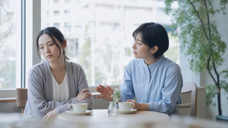 大切な相手ほど、近づきたい気持ちと傷つく怖さがぶつかり、先に距離を取ることがあります。