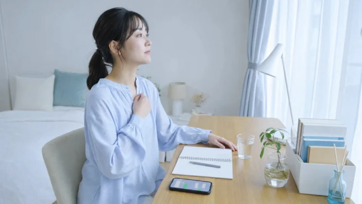 通知から少し離れるだけでも、友人関係の緊張がやわらぐことがあります。