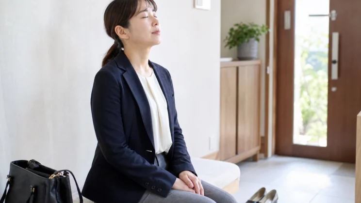 不眠や出勤前の憂うつが続くなら、弱さではなく環境の負荷が表れているサインとして受け止めます。
