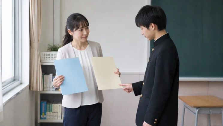 命令を重ねるより、二つの選択肢を短く示すほうが、反発を招きにくくなります。