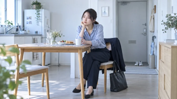 眠りと気分は影響し合うため、眠れた長さだけでなく休めた感覚にも目を向けます。